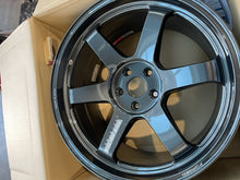 Load image into Gallery viewer, Diamond Black 19x9.5 +28 Volk Racing TE37 Ultra M-Spec Wheel Set - Model 3/Y