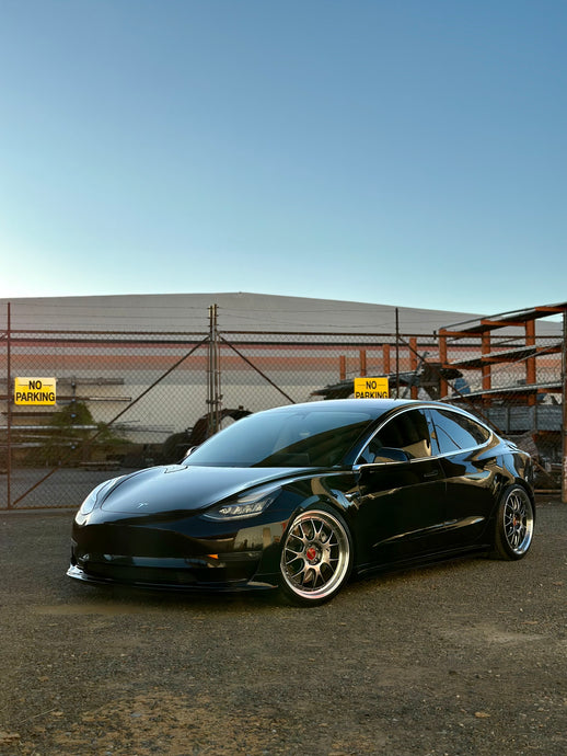 Walkaround - Tesla Model 3 on 20” BBS LM-R